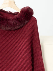 Fuzzy Trim Texture Three - Quarter Sleeve Poncho